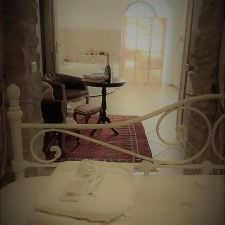 Il Vicolino Affittacamere 4*
